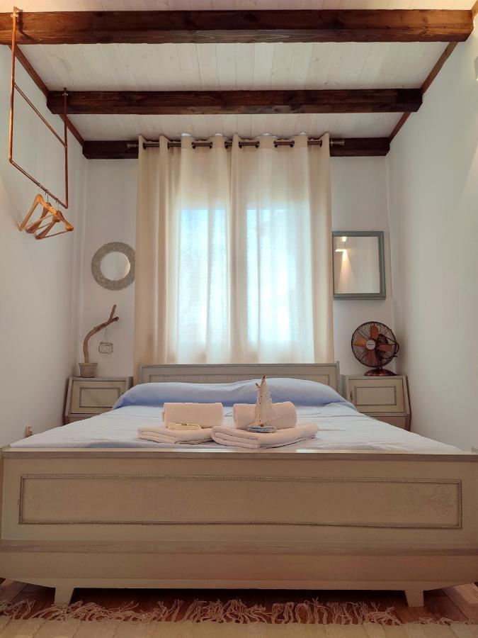 Habezeiko - The Vintage House Villa Afytos Bagian luar foto
