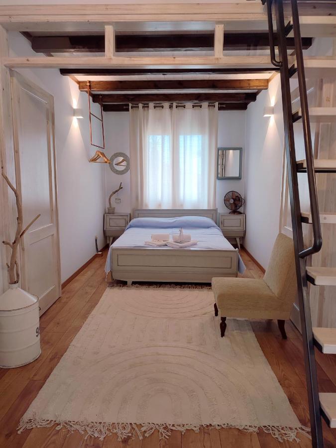 Habezeiko - The Vintage House Villa Afytos Bagian luar foto