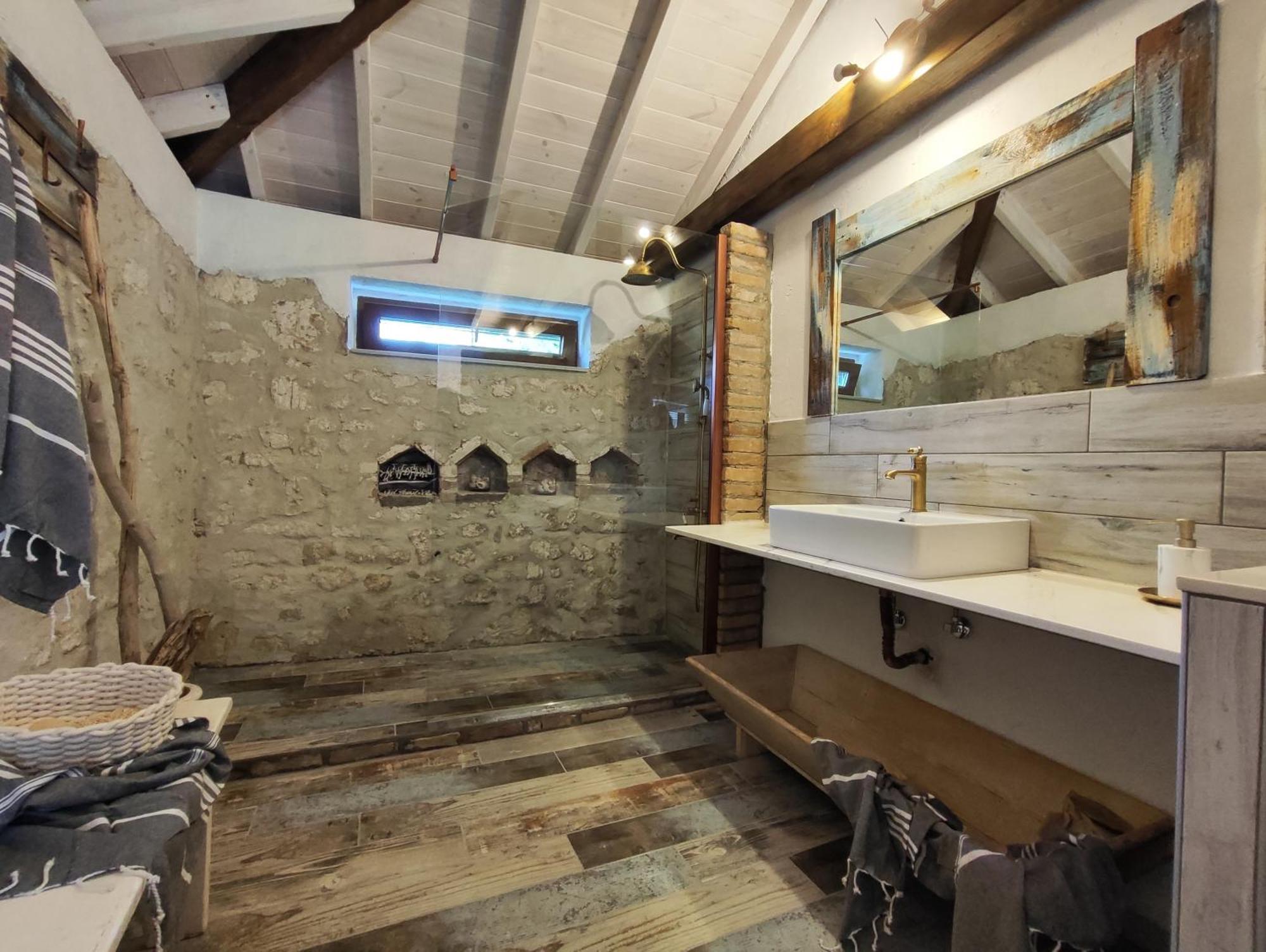 Habezeiko - The Vintage House Villa Afytos Ruang foto